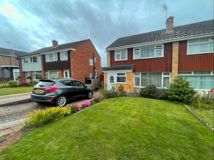 3 Bedroom Semi-Detached House To Rent In Elgar Close, Exeter, Devon, EX2