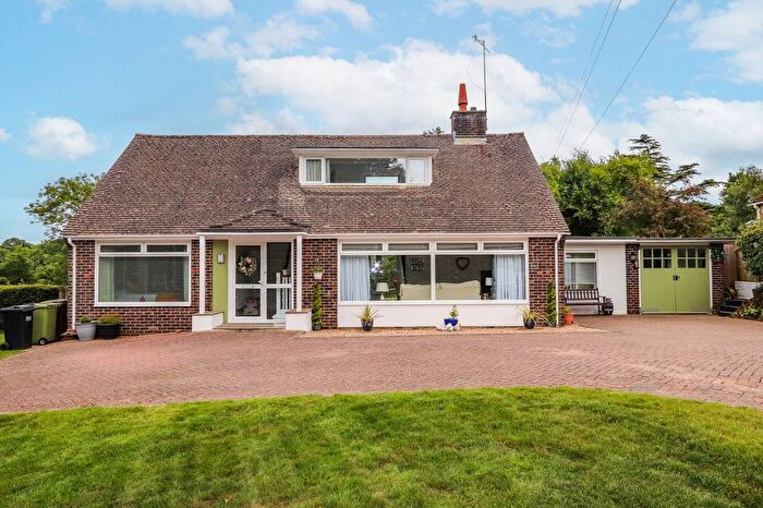 4 Bedroom Detached House For Sale In Watermill Lane, Bexhill-On-Sea, TN39