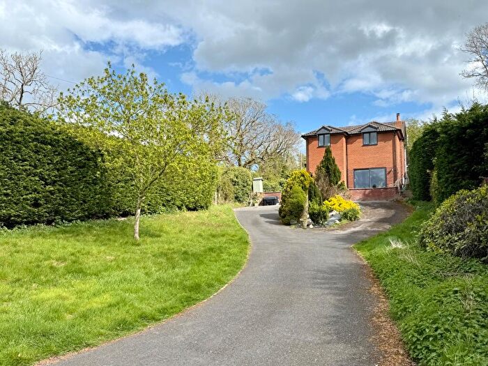 4 Bedroom Detached House For Sale In Aston Hill, Wilmcote, Stratford Upon Avon, CV37