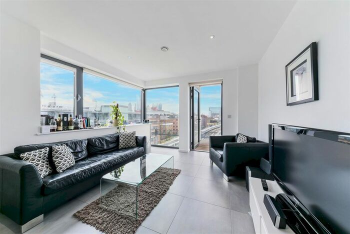 2 Bedroom Flat To Rent In Rosler Building, Ewer Street, Southwark, London, SE1