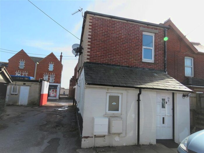 Studio To Rent In Whitefield Road, New Milton, BH25