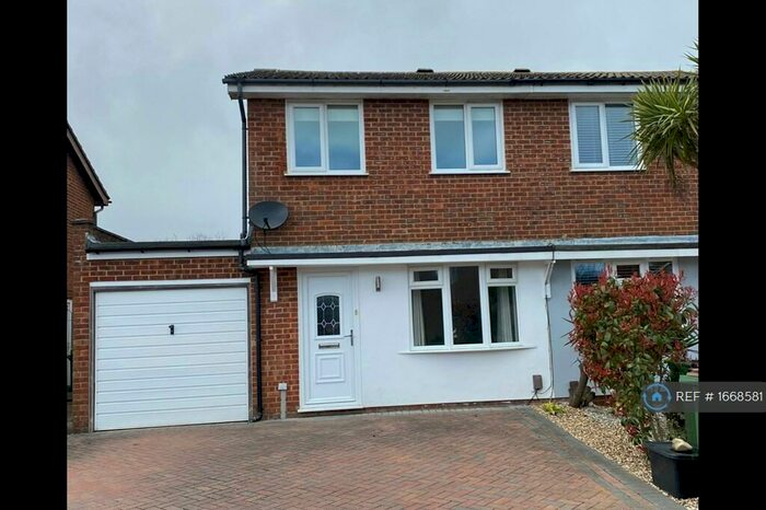 2 Bedroom Semi-Detached House To Rent In Wood Cottage Lane, Folkestone, CT19