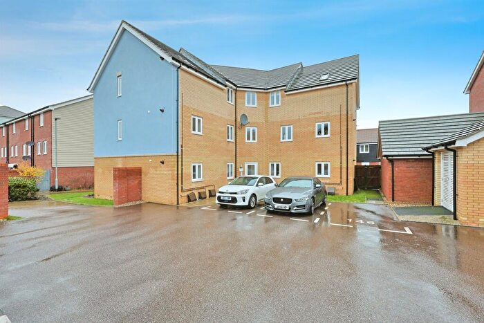 2 Bedroom Flat For Sale In Falcon Crescent, Costessey, Norwich, NR8