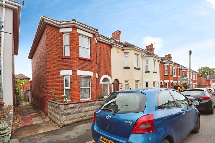 3 Bedroom Detached House For Sale In Washington Avenue, Bournemouth, BH1