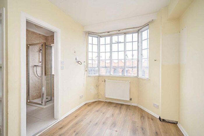 Studio For Sale In Chelsea Cloisters, Chelsea, SW3