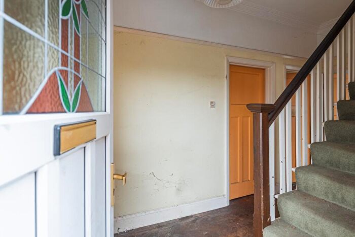 3 Bedroom Semi-Detached House For Sale In Ridgeway Drive, Newport, NP20