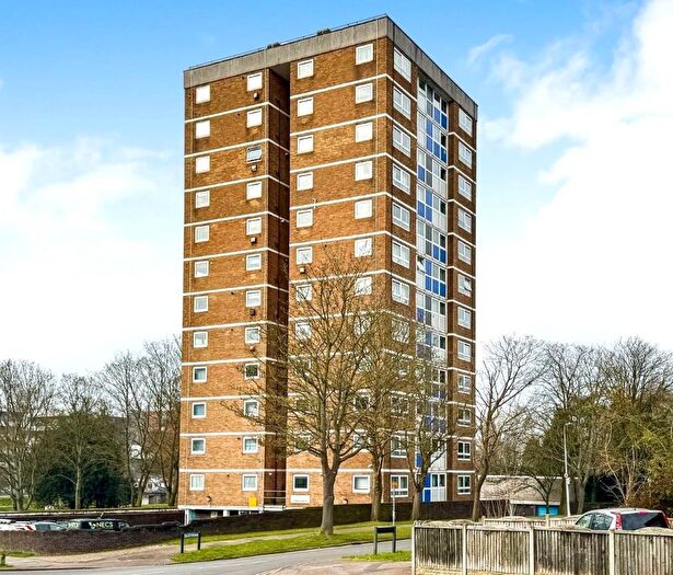 2 Bedroom Flat For Sale In High Plash, Cuttys Lane, Stevenage, SG1