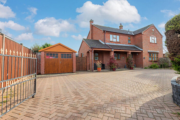 3 Bedroom Detached House For Sale In Mill Road, Hemsby, NR29