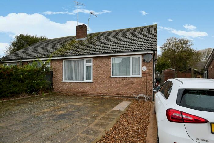 2 Bedroom Bungalow To Rent In Pinewood Close, Clacton-On-Sea, Essex, CO15