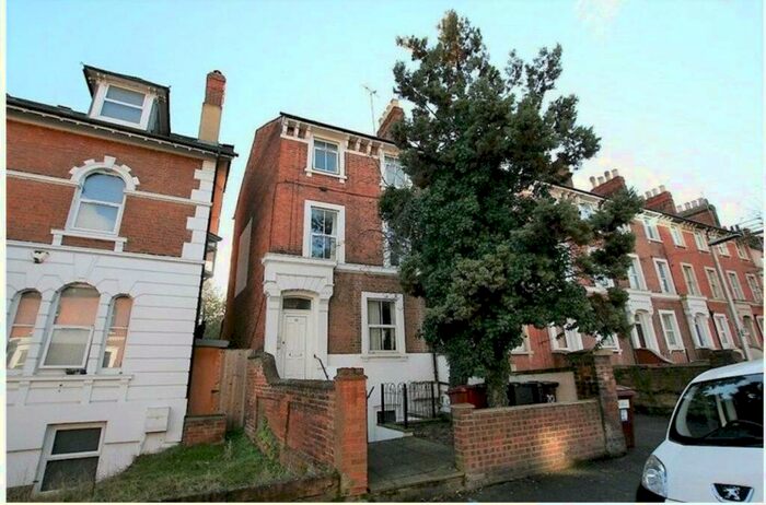 1 Bedroom Flat To Rent In South Street, Reading, RG1