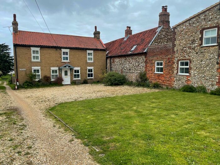 4 Bedroom House To Rent In Main Road, Brancaster Staithe, PE31