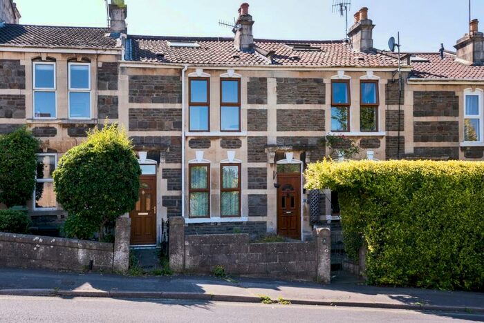 5 Bedroom Terraced House To Rent In Lymore Avenue, Bath, BA2