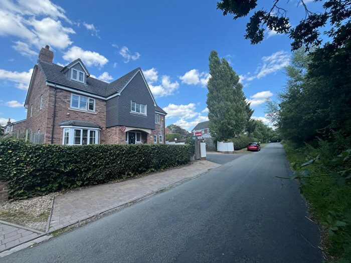 5 Bedroom Detached House For Sale In Queens Road, Calf Heath, Wolverhampton, WV10