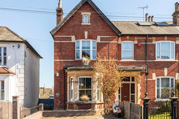 4 Bedroom Semi Detached House For Sale In Earlswood Road, Redhill, RH1