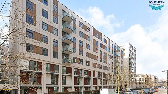 2 Bedroom Flat For Sale In Titian Heights, Scarlet Close, London, E20