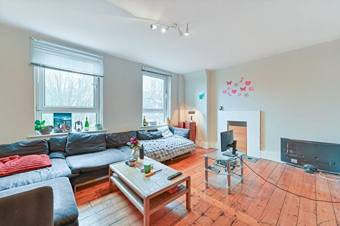3 Bedroom Flat For Sale In Brixton Hill, Brixton Hill, London, SW2