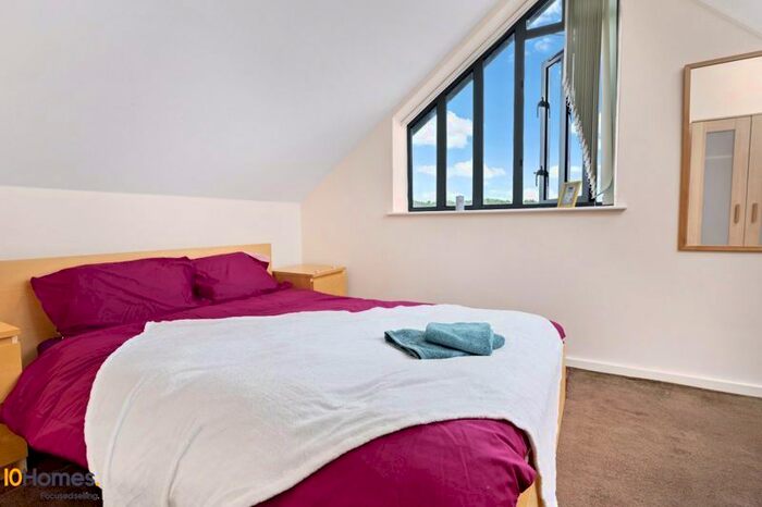 3 Bedroom Flat To Rent In Finney Terrace, Durham, DH1