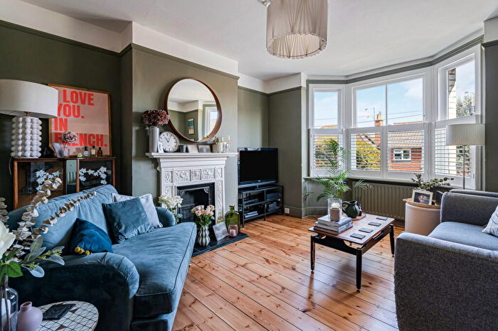 3 Bedroom Semi Detached House For Sale In Addison Road, Guildford, GU1