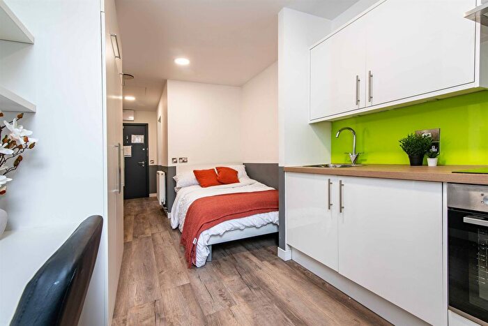 1 Bedroom Flat To Rent In , Low Pavement, NG1