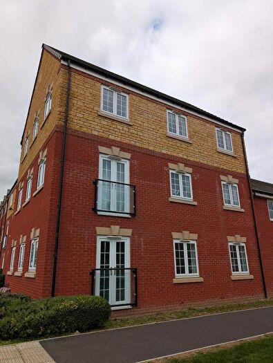 2 Bedroom Flat For Sale In Harrier Way, Gloucester, Gloucestershire, GL2
