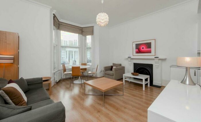 2 Bedroom Apartment To Rent In Finborough Road, SW10