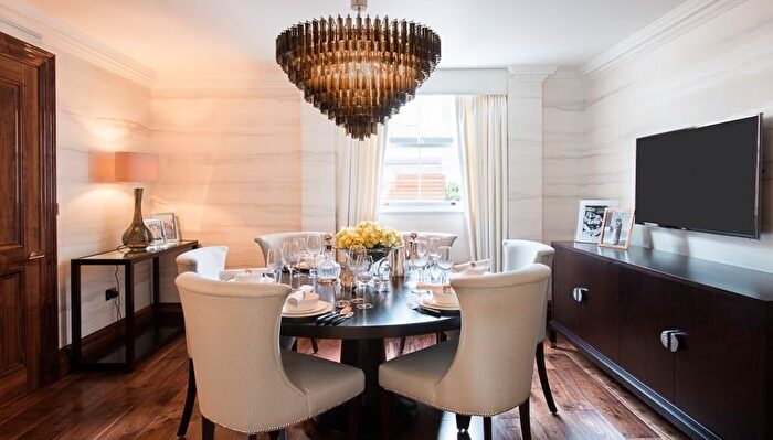 2 Bedroom Flat To Rent In Grosvenor Hill, Mayfair, W1K