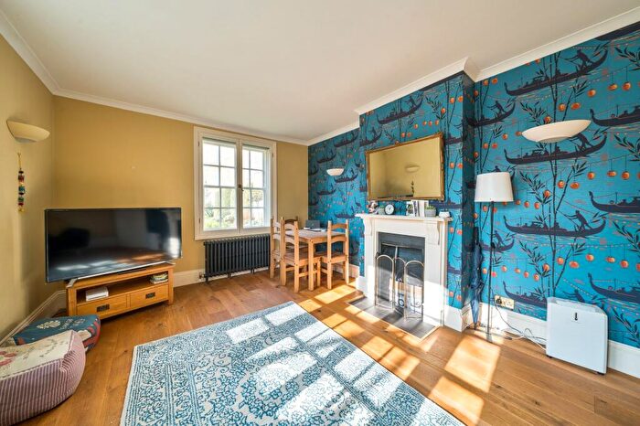 2 Bedroom Flat To Rent In Tamar House, Kennington Lane, SE11