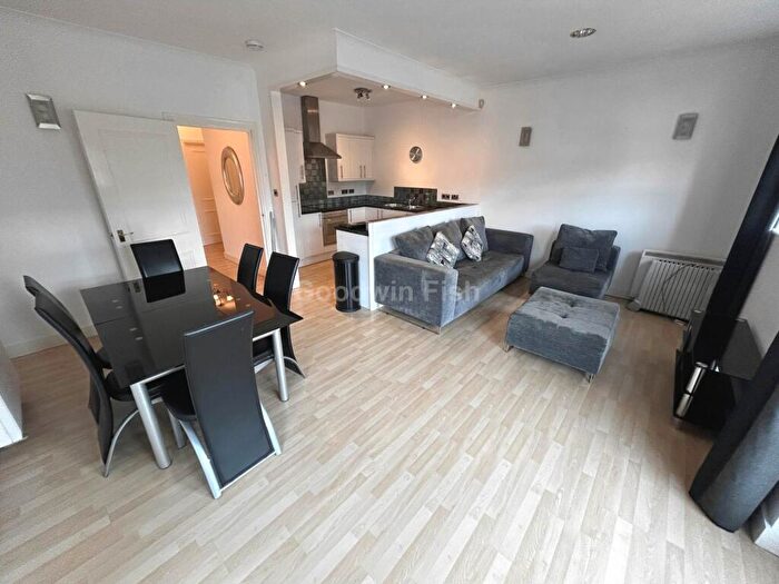 2 Bedroom Apartment To Rent In Slate Wharf, Castlefield, M15