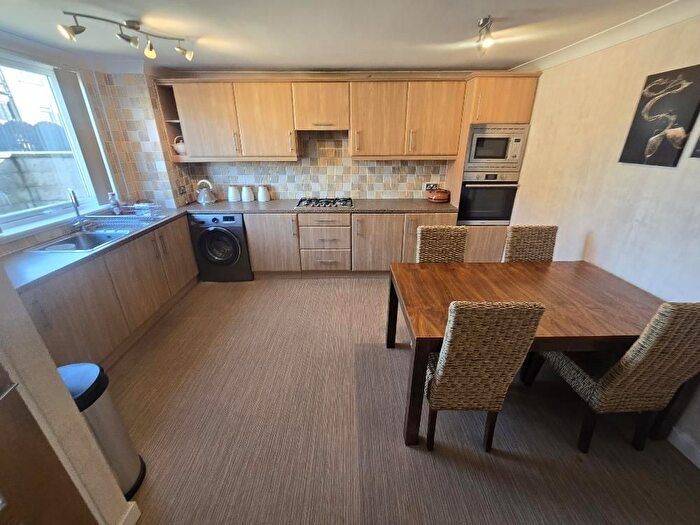 2 Bedroom End Of Terrace House To Rent In Cairngorm Place, Aberdeen, AB12