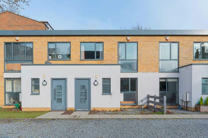 2 Bedroom Terraced House To Rent In Natasha Mews, Peckham Rye, London, SE15