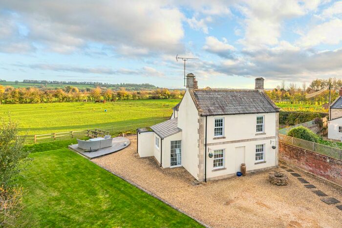 3 Bedroom Detached House For Sale In Tytherton Lucas, Chippenham, SN15