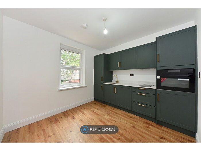 1 Bedroom Flat To Rent In Brockley Road, London, SE4