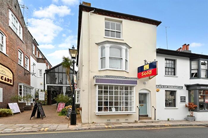 2 Bedroom Apartment To Rent In Tarrant Street, Arundel, BN18