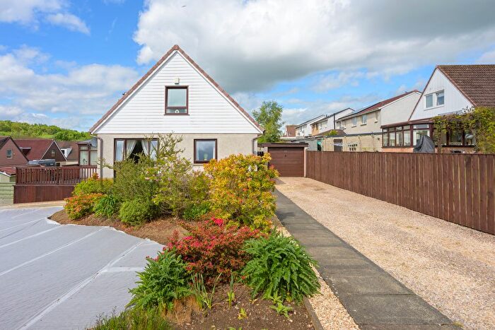 4 Bedroom Detached House For Sale In Porterfield, Comrie, KY12