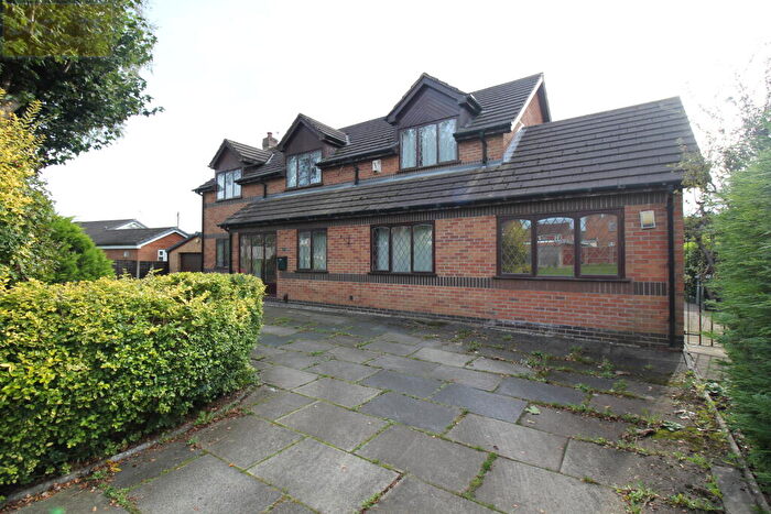 4 Bedroom Detached House For Sale In Rossett Drive Davyhulme, M41