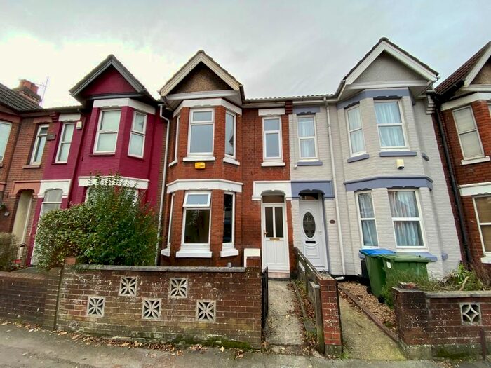 3 Bedroom Property To Rent In Romsey Road, Shirley, Southampton, SO16