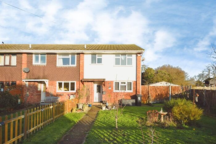 3 Bedroom End Of Terrace House For Sale In Buckeridge Way, Bradwell-On-Sea, Southminster, CM0