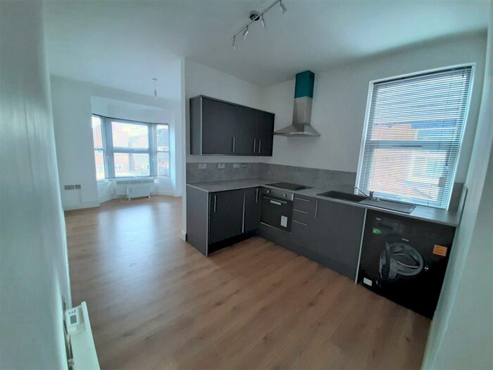 1 Bedroom Flat To Rent In Narborough Road, Leicester, LE3