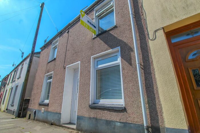 3 Bedroom House To Rent In Saron Street, Treforest, Pontypridd, CF37