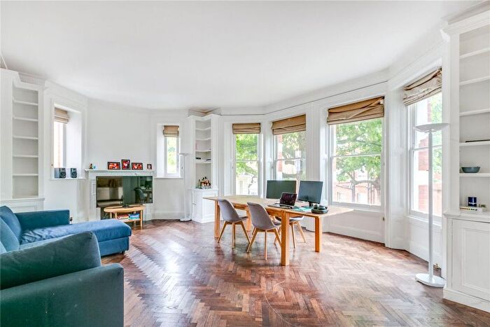 2 Bedroom Flat To Rent In Kensington Mansions, London, SW5