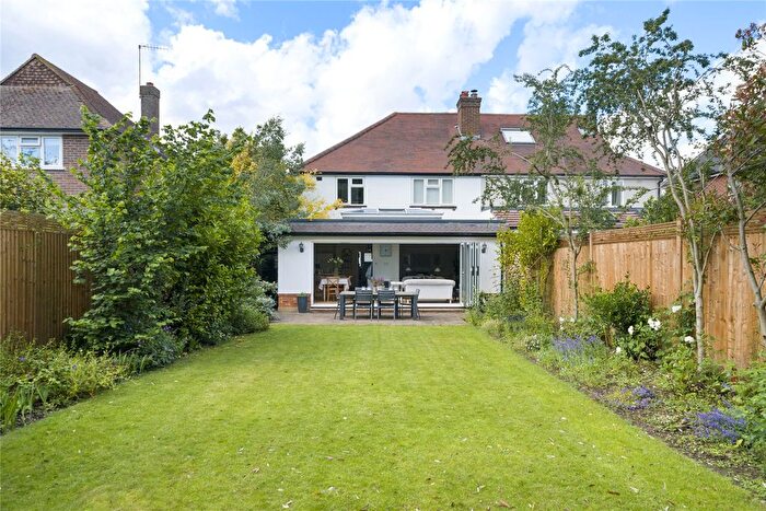 5 Bedroom Semi-detached House To Rent In Clinton Avenue, East Molesey, Surrey, KT8