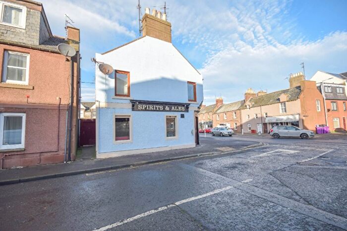 2 Bedroom Flat To Rent In Commerce Street, Montrose, Angus, DD10