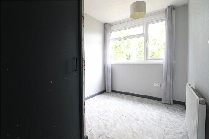 3 Bedroom End Of Terrace House For Sale In Admirals Way, Daventry, Northamptonshire, NN11