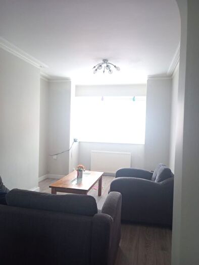3 Bedroom Terraced House To Rent In Shakespeare Road, Gillingham, Me4