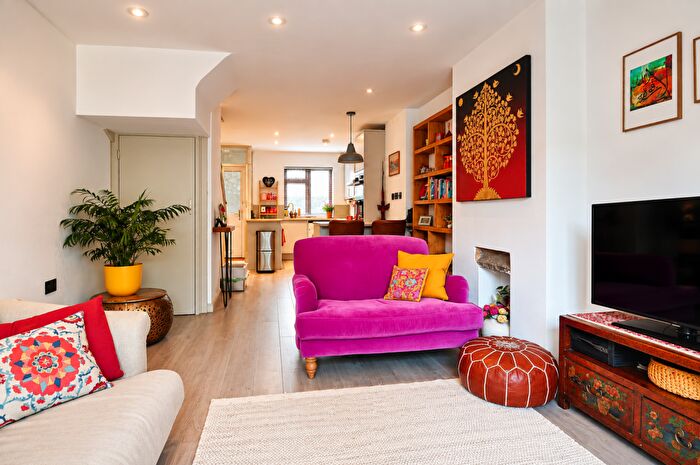 2 Bedroom Terraced House For Sale In Lytham Street, London, SE17