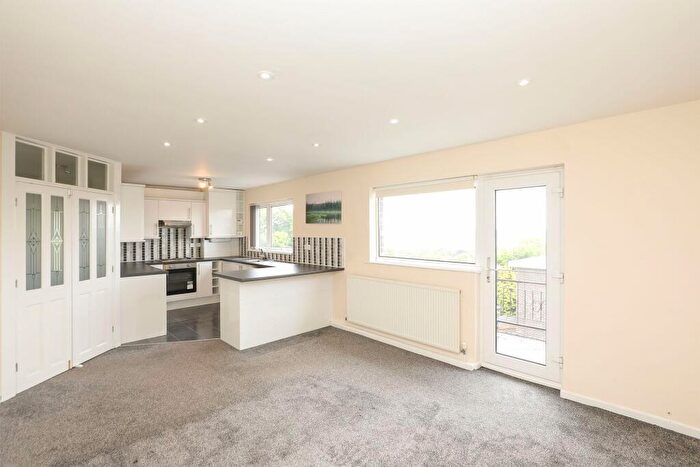2 Bedroom Apartment To Rent In Fulwood Park Mansions, Chesterwood Drive, S10