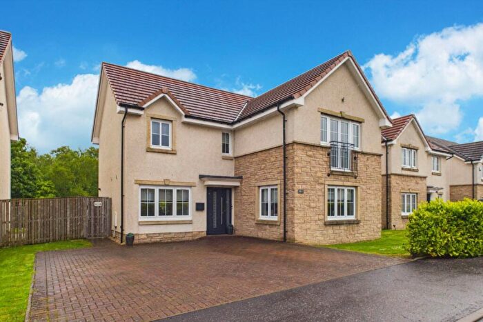 4 Bedroom Detached House For Sale In Holstein Avenue, Hamilton, ML3