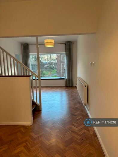 4 Bedroom Maisonette To Rent In Crescent Rd, London, KT2