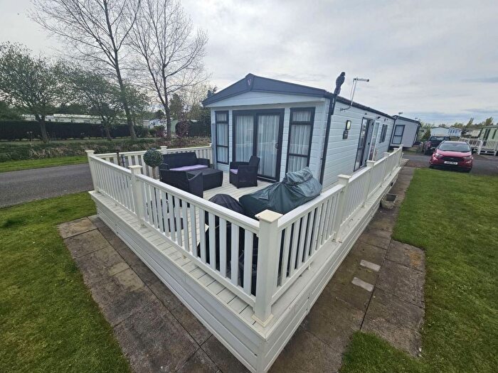 2 Bedroom Mobile/park Home For Sale In Southview Leisure Park, Skegness, PE25