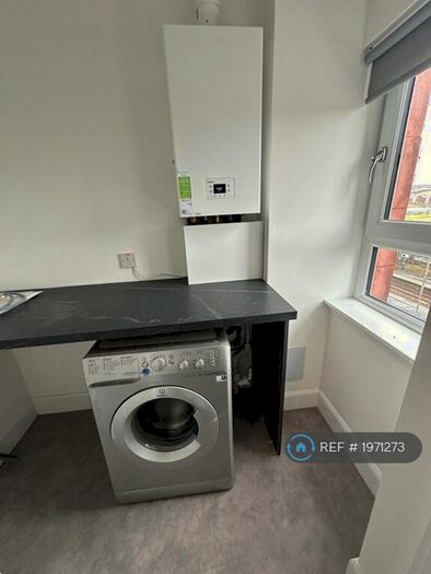 1 Bedroom Flat To Rent In Cumbernauld Road, Glasgow, G31